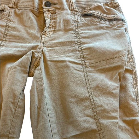 Sonoma‎ Women’s Capri Cargo Pants – Size 6P Khaki Tan Casual Utility - Picture 7 of 10